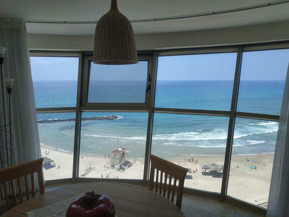 Almogim- Almog Building Haifa Eksteriør billede