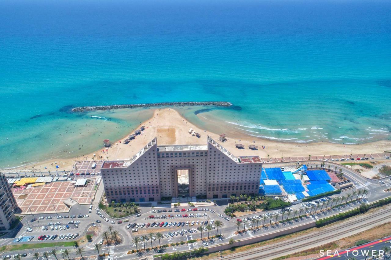 Almogim- Almog Building Haifa Eksteriør billede
